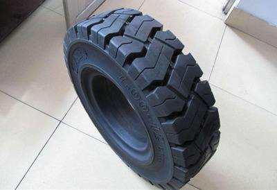 實心輪胎直銷商、河北實心輪胎、玉鑫永豐專業(yè)制作